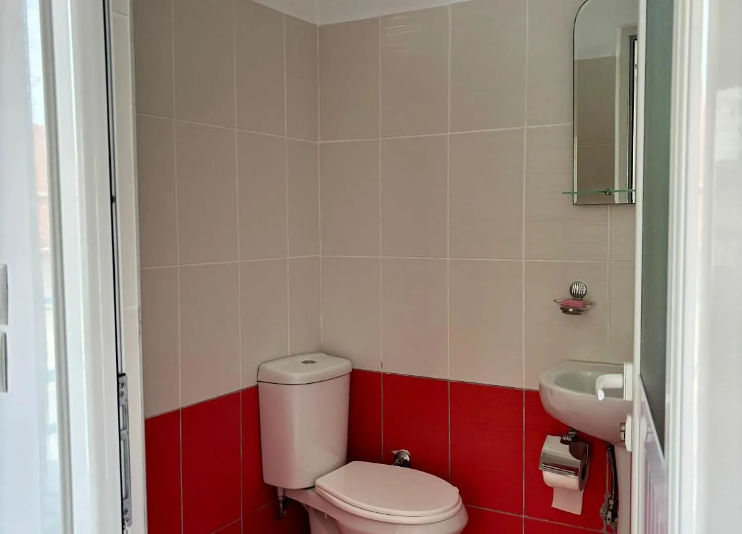 Vila Eqerem Dauti Ksamil Konukevi